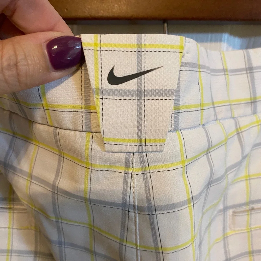Nike Golf Shorts Men's 40 Plaid White Grey Lime Yellow Flat Front Stretch Pocket